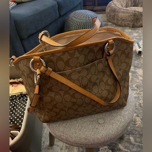 Coach Vintage authentic handbag light brown
